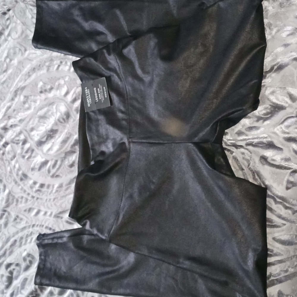 Simply Vera Wang leggings